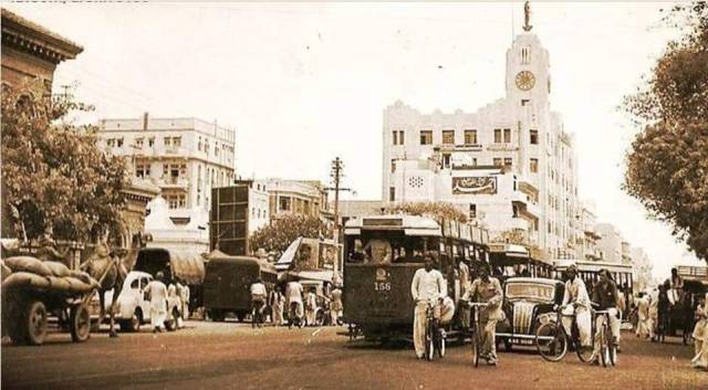 LaxmiBuildingWithStatueB